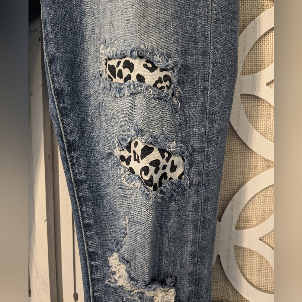 Kancan Leopard Print Patch Distressed Skinny Jeans - image 2